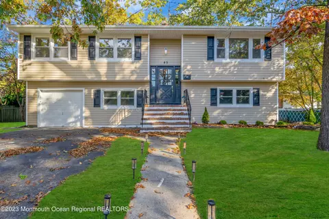 45 Nelson Ave, Monroe, NJ 08831