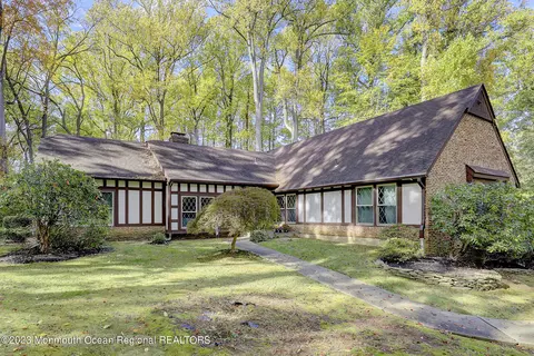 191 Borden Rd, Middletown, NJ 07748
