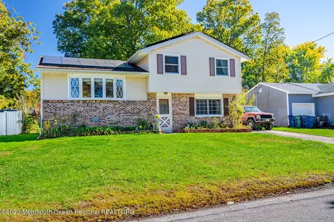 208 National Union Blvd, Little Egg Harbor, NJ 08087
