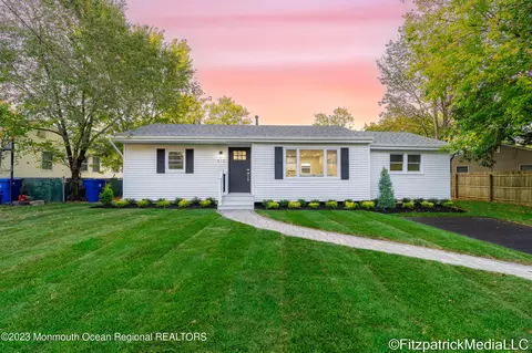 875 Egret Dr, Toms River, NJ 08753