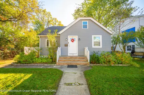 13 Anne St, South River, NJ 08882