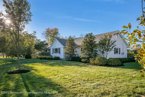 1108 Sunset Dr, Brielle, NJ 08730 photo 3