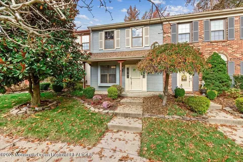 42 Lindsay Ct #7, Freehold, NJ 07728