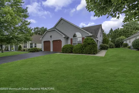 2745 Rockport Ln, Toms River, NJ 08755