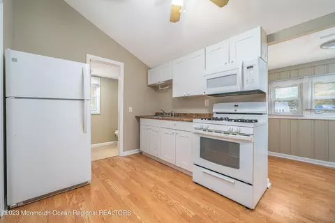 30 Willow St, Waretown, NJ 08758 photo 12