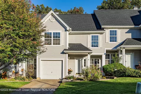 4703 Saddleback Ln, Toms River, NJ 08755