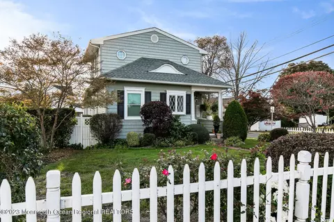 102 Church St, Fair Haven, NJ 07704