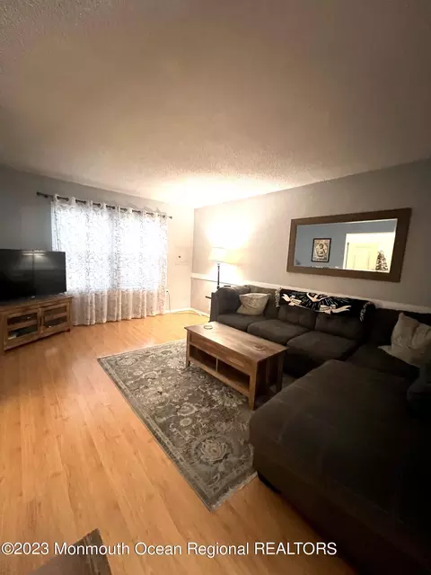 31 Eucalyptus Ct, Jackson, NJ 08527 photo 4