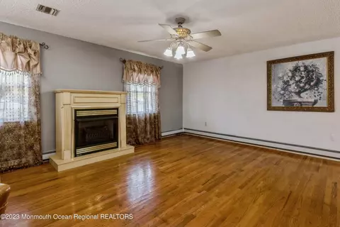 405 6th St, Waretown, NJ 08758 photo 16