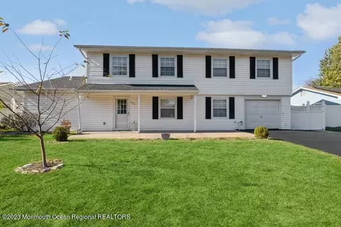 405 6th St, Waretown, NJ 08758 photo 3