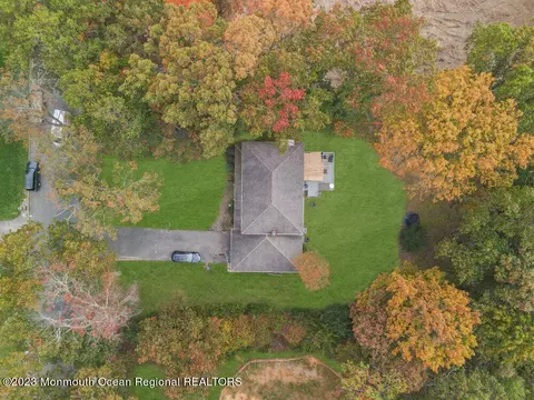 5 Galassi Ct, Jackson, NJ 08527 photo 2