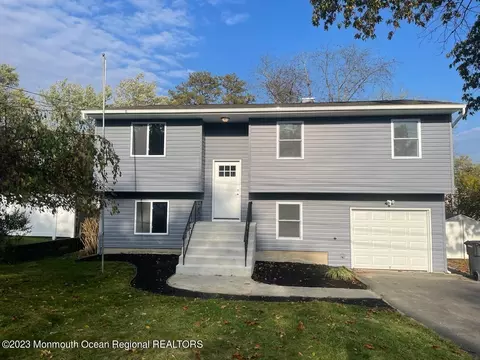 591 New Jersey Ave, Brick, NJ 08723