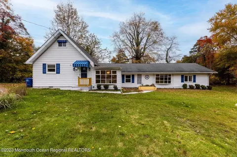 10 Phillips Ave, Browns Mills, NJ 08015