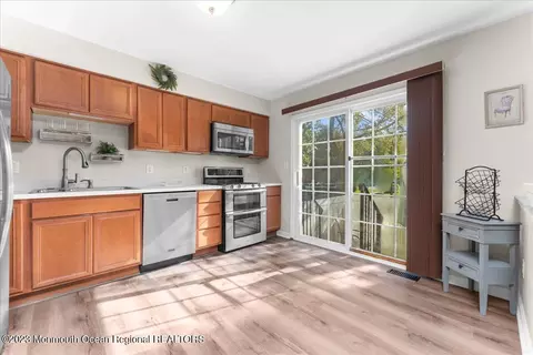 136 Brookfield Dr, Jackson, NJ 08527 photo 17