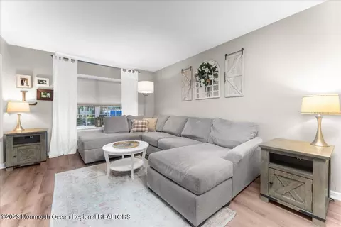 136 Brookfield Dr, Jackson, NJ 08527 photo 13