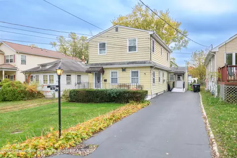 122 Burlington Ave, Leonardo, NJ 07737