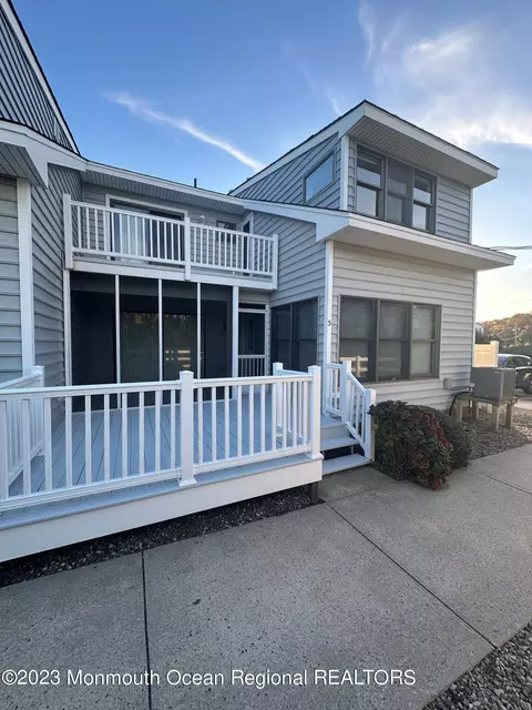 2 Vessel Rd #5, Waretown, NJ 08758