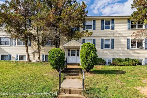 248 Sawmill Rd #B, Brick, NJ 08724