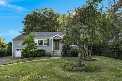 488 Branchport Ave, Oceanport, NJ 07757