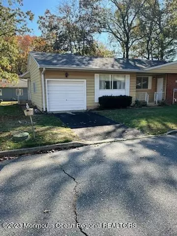 13 Maine Ave #B, Whiting, NJ 08759