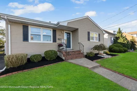 571 Almon Ave, Woodbridge, NJ 07095