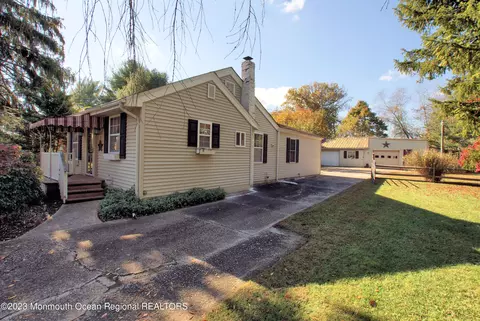 77 Arneys Mount Rd, Pemberton, NJ 08068