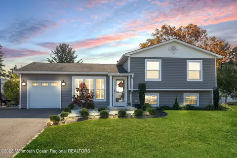 1975 Hazelwood Rd, Toms River, NJ 08753