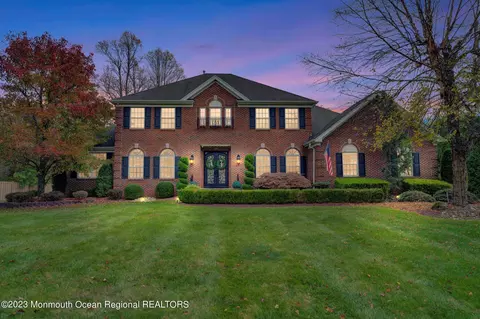 11 Monterey Ct, Jackson, NJ 08527