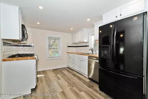 28 Main St, Waretown, NJ 08758 photo 12