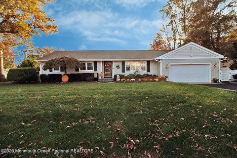 821 Elwood St, Forked River, NJ 08731