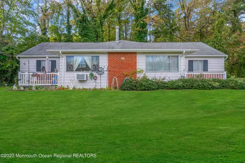 32 Mallard St # A, Manchester, NJ 08759