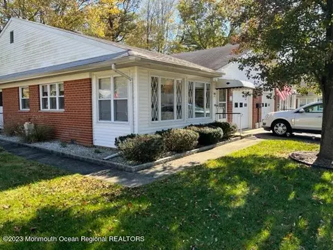 200 Aster Pl #A, Whiting, NJ 08759