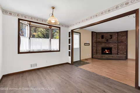 14 Daniel Dr, Matawan, NJ 07747 photo 19