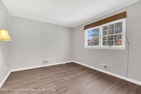 14 Daniel Dr, Matawan, NJ 07747 photo 26