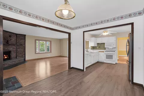 14 Daniel Dr, Matawan, NJ 07747 photo 18