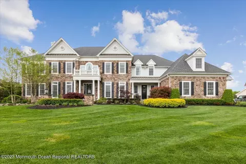25 Windermere Rd, Lincroft, NJ 07738