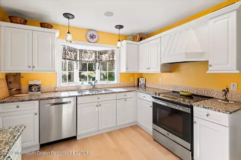 26 Park Ave, Rumson, NJ 07760 photo 8