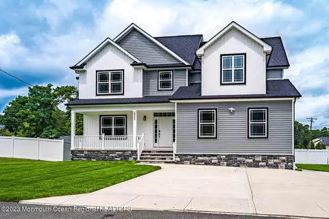 1341 Lawrence Ave, Toms River, NJ 08757