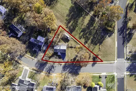 37 Buckingham Dr, Jackson, NJ 08527