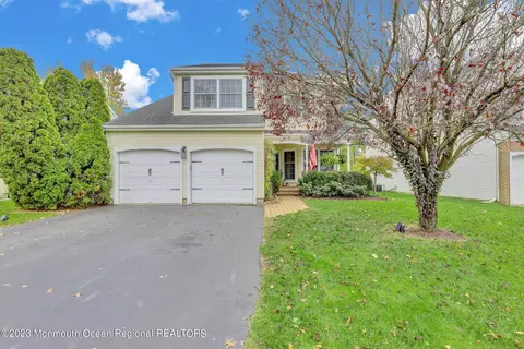 17 Stirrup Way, Burlington, NJ 08016