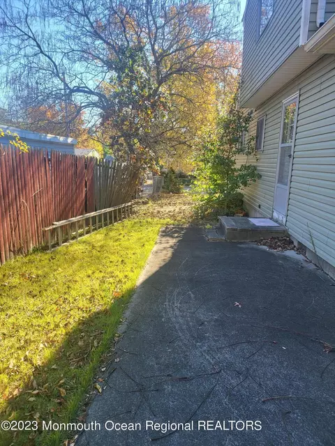 46 Double Trouble Rd, Toms River, NJ 08757