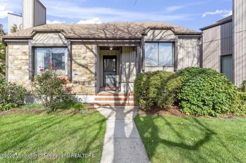19 Emerald Ln, Old Bridge, NJ 08857
