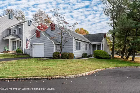 71 Claridge Ct, Toms River, NJ 08753