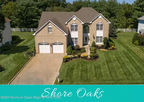 5 Vardon Way, Farmingdale, NJ 07727