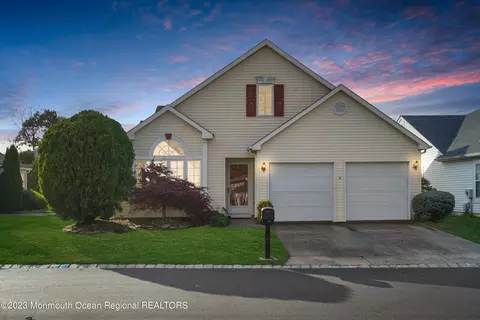 5 Portebello Rd, Jackson, NJ 08527