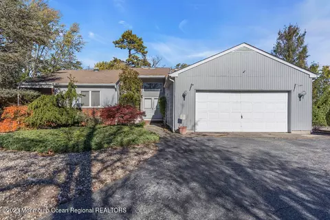 551 Rutgers Ct, Brick, NJ 08723