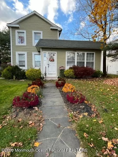 59 Broadway Rd, Freehold, NJ 07728