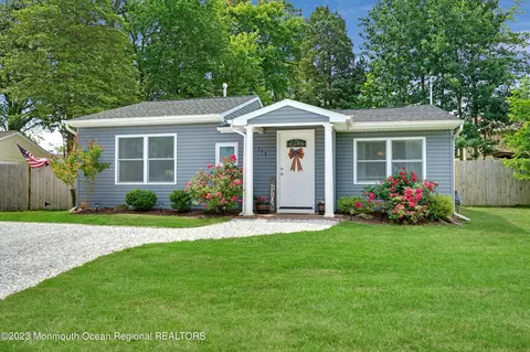 113 Sea Bright Rd, Forked River, NJ 08731