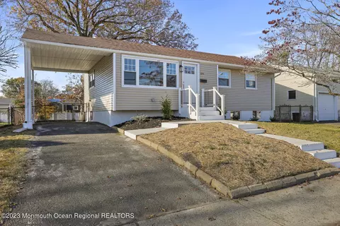 641 Poole Ave, Union Beach, NJ 07735