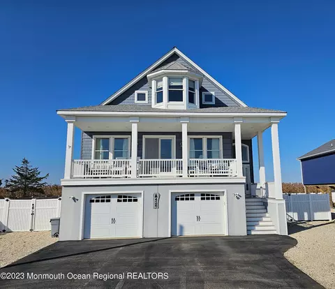 426 E Bay Ave, Barnegat, NJ 08005